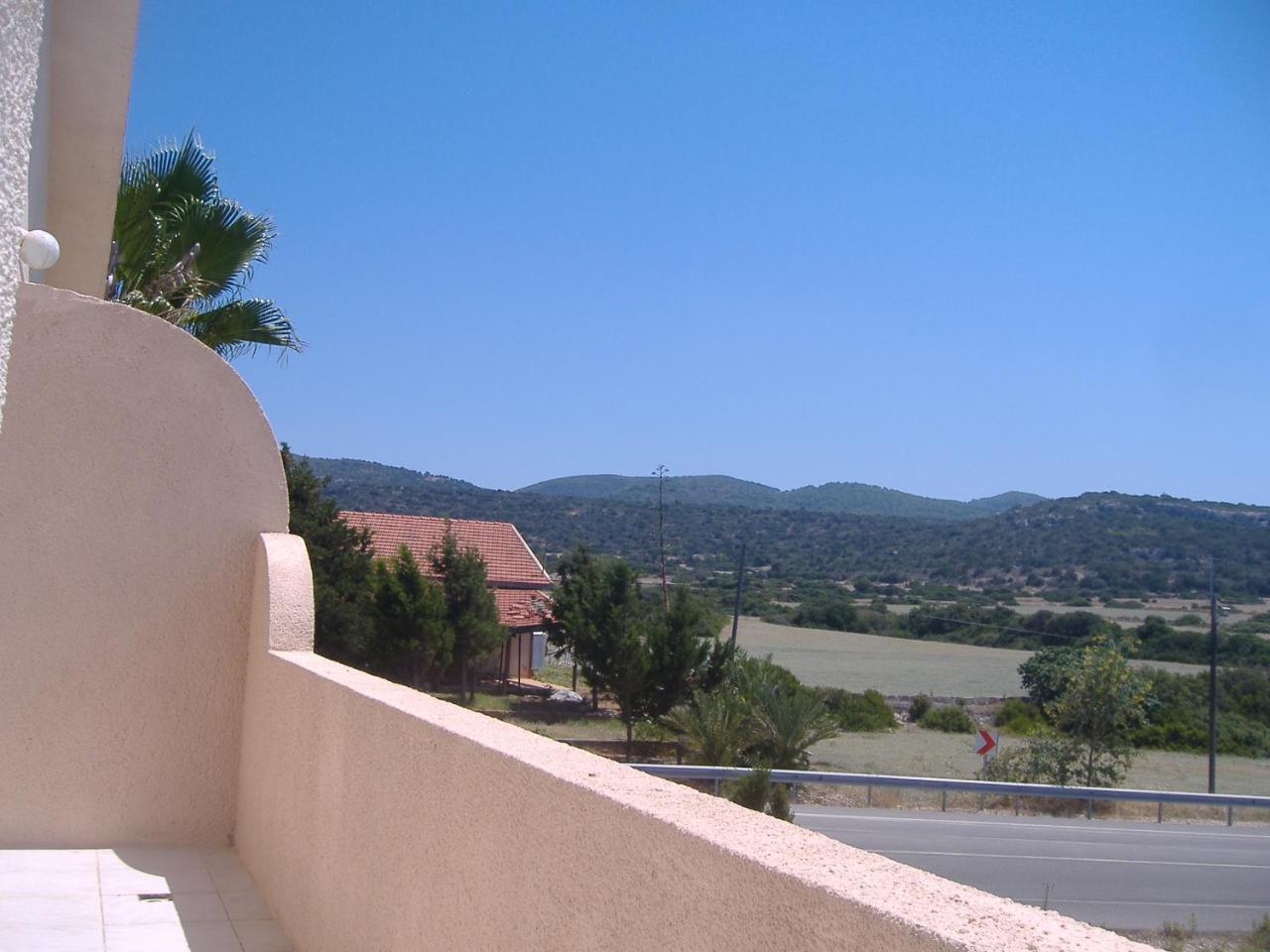 Theresa Hotel At Karpaz Peninsula Agia Trias ภายนอก รูปภาพ